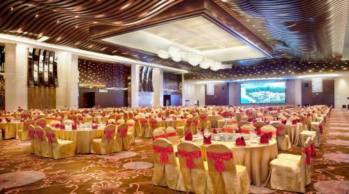 Hotel Regal Palace Resort