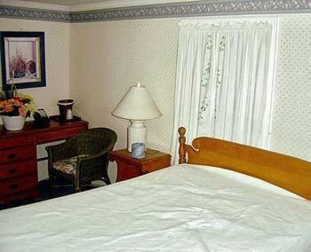 West Road Motel