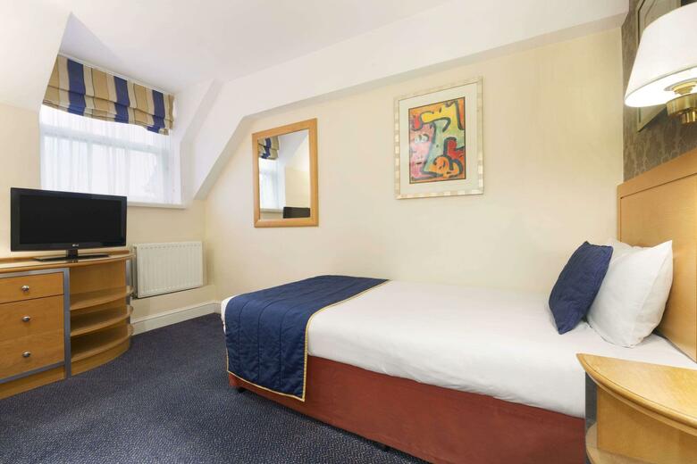 Hotel Ramada Crawley Gatwick