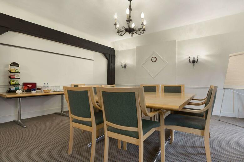 Hotel Ramada Crawley Gatwick