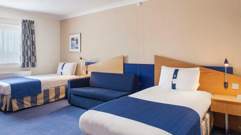 Hotel Holiday Inn Express Kassam Stadium