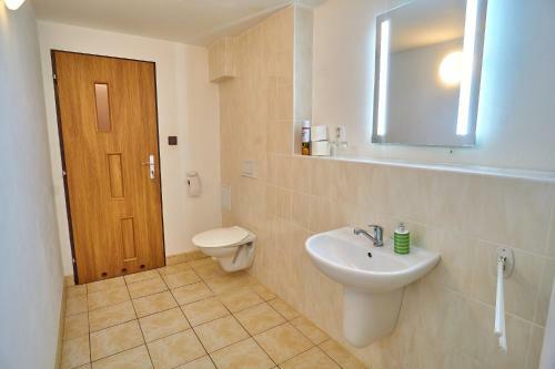 Hostal Penzion Mona