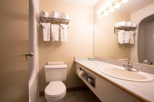 Nomad Hotel & Suites