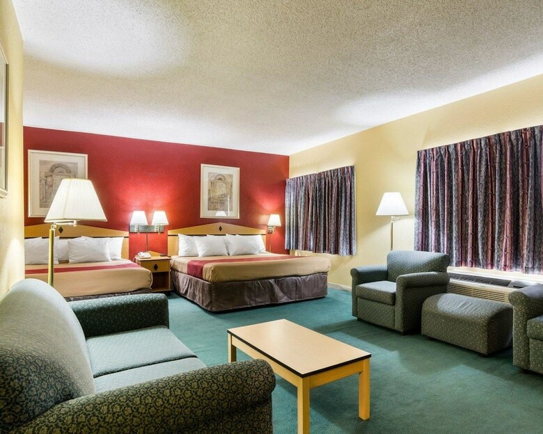 Hotel Econo Lodge Topeka