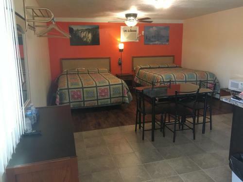 Sunparlor Motel