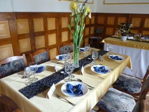 Hotel Kast�lysz�ll� Szarkav�r