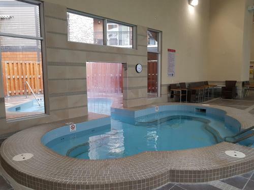 Hotel Sunset Resorts Canmore