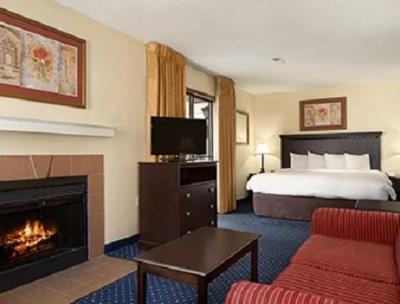 Hotel Hawthorn Suites - Fort Wayne