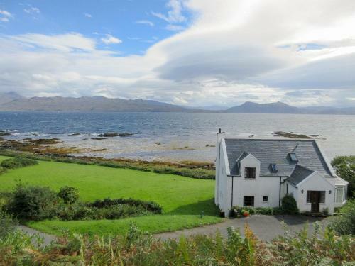 Macinnisfree Cottage