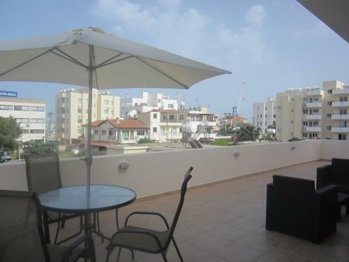Marina Apartments 211