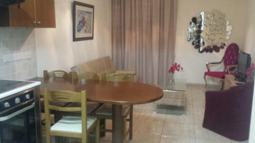 Marina Apartments 211