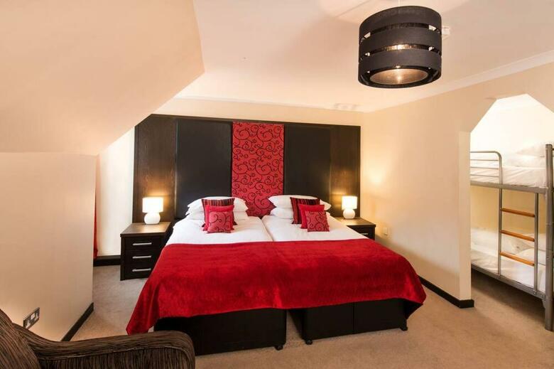 The Popinjay Hotel & Spa