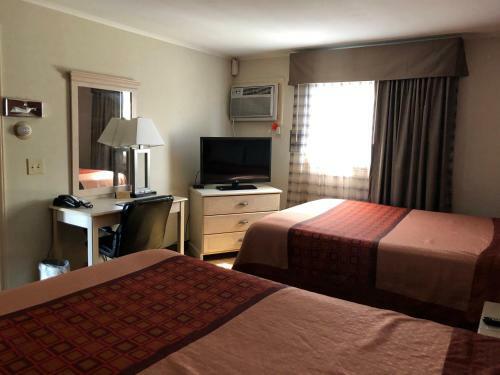 Hotel Wilbraham Inn