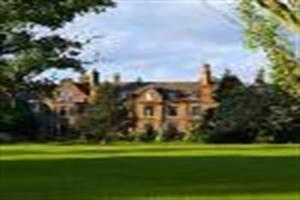 Hotel Aldwark Manor