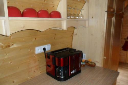Agroturismo Le Chalet Du Chemin Et Sa Roulotte
