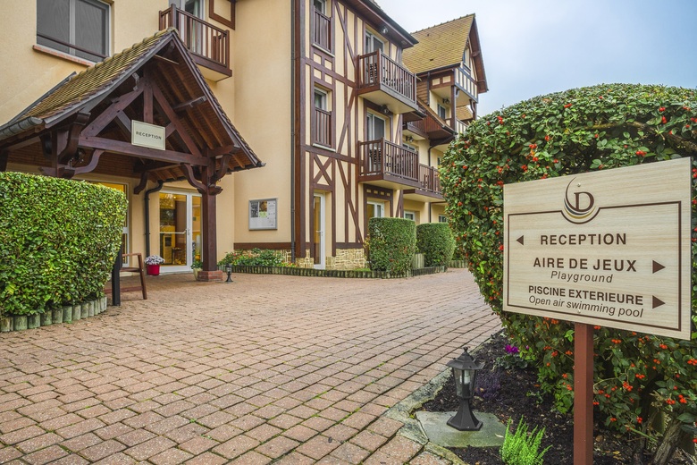 Le Manoir Des Deux Amants