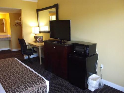 Motel Ambassadors Inn And Suites - Virginia Beach