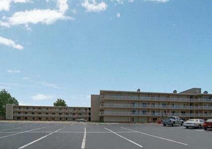 Motel Ambassadors Inn And Suites - Virginia Beach
