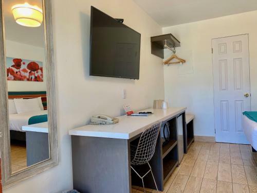 Motel Sandyland Reef Inn