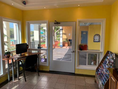 Motel Sandyland Reef Inn