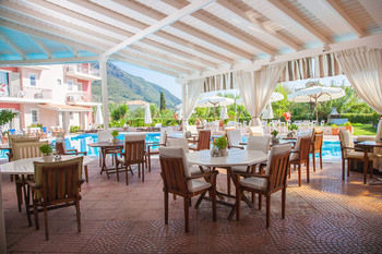 George Hotel