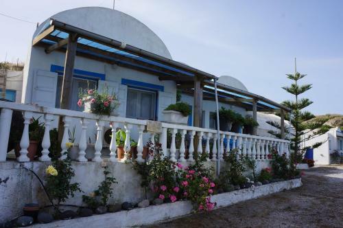Hostal Zacharo Rooms