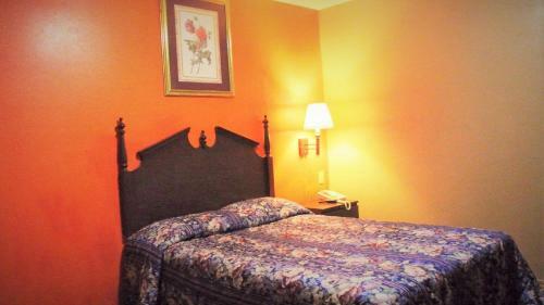 Holiday Capri Motel