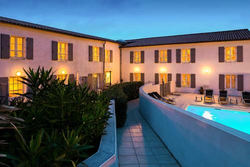 Apartamento Privil�ge Appart H�tel La Perle De R�