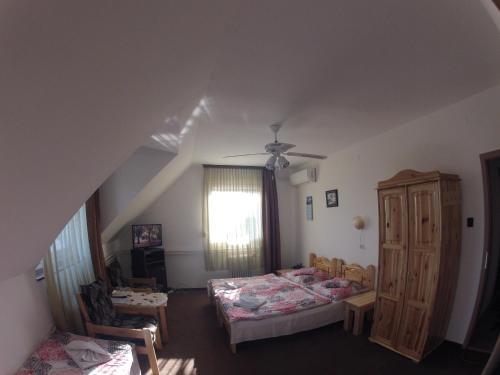 Hostal Olympos Panzi�
