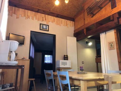 Camping Des Acacias