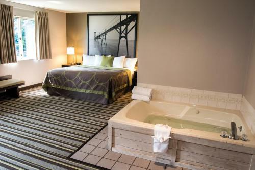 Hotel Super 8 Manistee
