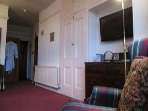 Crossways House Bed And Breakfast
