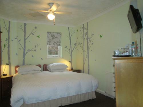 Crossways House Bed And Breakfast