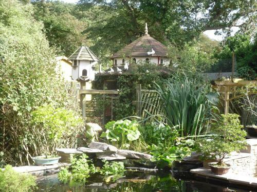 Crossways House Bed And Breakfast