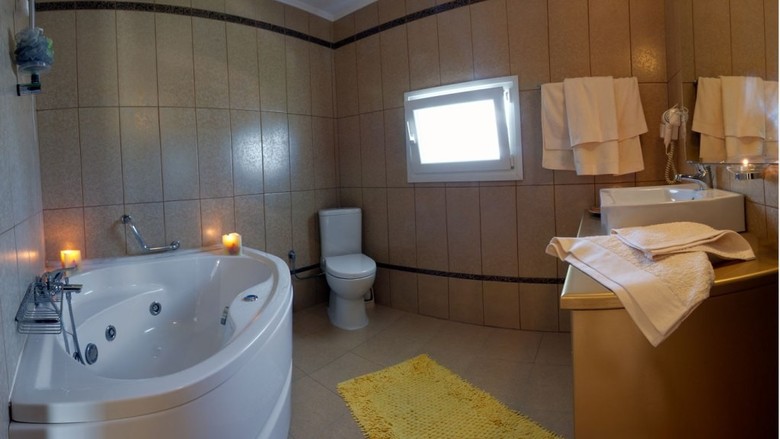 Coral Hotel
