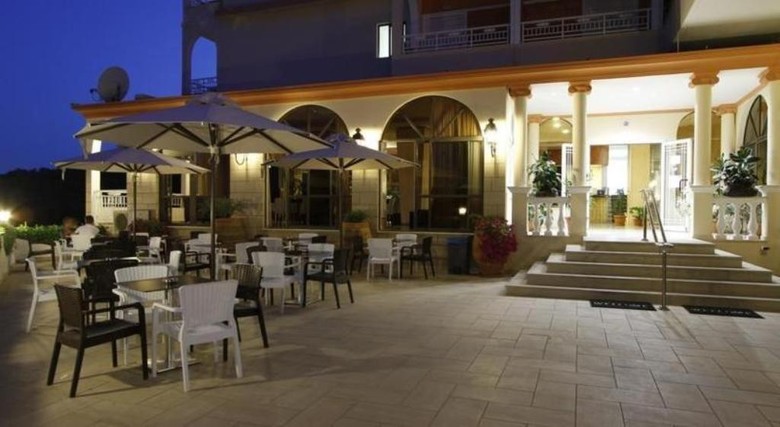 Hotel Jason