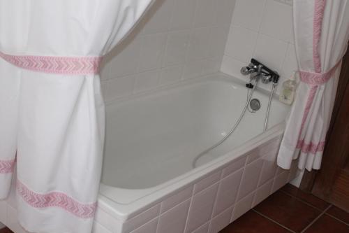 Agroturismo Casa Rural Los Casta�os