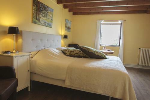 Luxury Bed And Breakfast "maison � Votre Sant�"