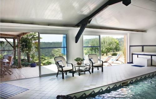 Holiday Home Fleurac I-595