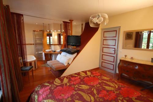 Hostal Domaine Du Tisserand
