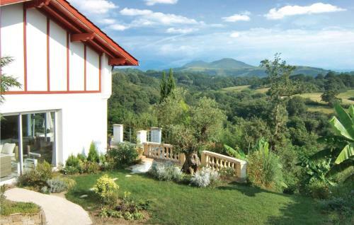 Holiday Home Saint Pee Sur Nivelle Rue Lapurdi