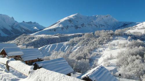 Aparthotel Les Chalets Des Ecourts