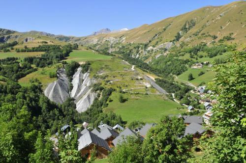 Aparthotel Les Chalets Des Ecourts