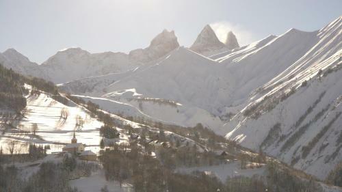 Aparthotel Les Chalets Des Ecourts