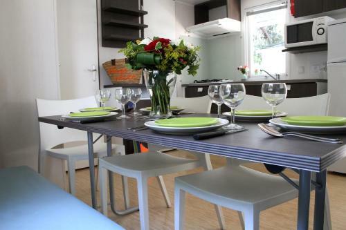 Le Camping Les Champs Blancs