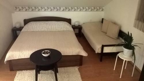 Hostal Nikolina Rooms