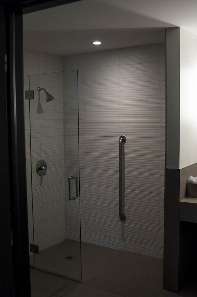 Les Suites Victoria, An Ascend Hotel Collection Member