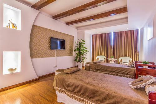 Joya International Hotel