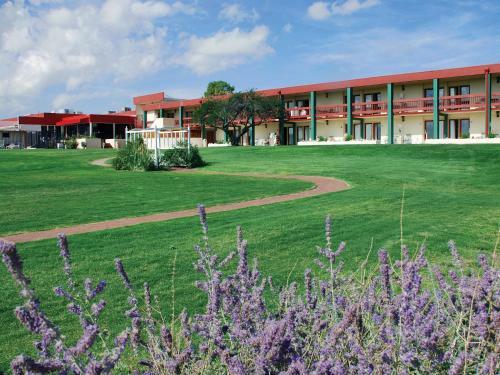 Posada Elephant Butte Inn