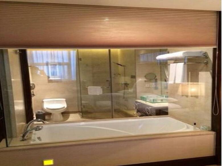 Golden Shining New Century Grand Hotel Beihai